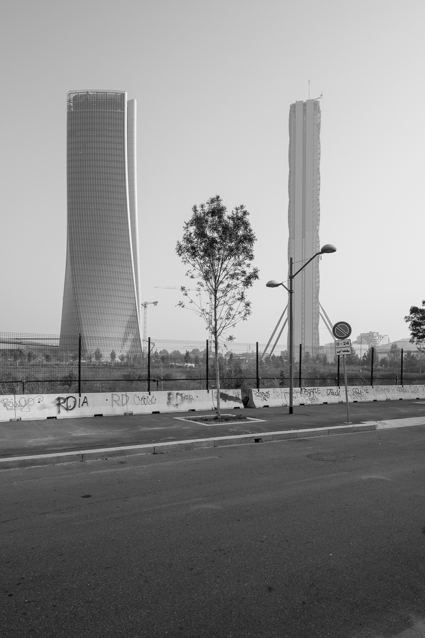 Zaha Hadid Architects / Torre Generali | Arata Isozaki + Andrea Maffei / Torre Allianz | Citylife - Milano