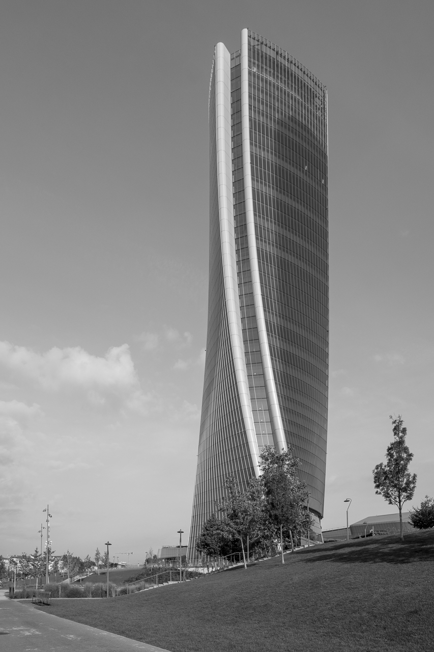 Zaha Hadid Architects / Torre Generali - Citylife - Milano
