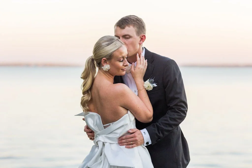 A Southern Celebration on the River: Kaitlyn & Trent at Azaleana Manor