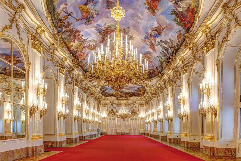 Ballroom in Schonbrunn Palace