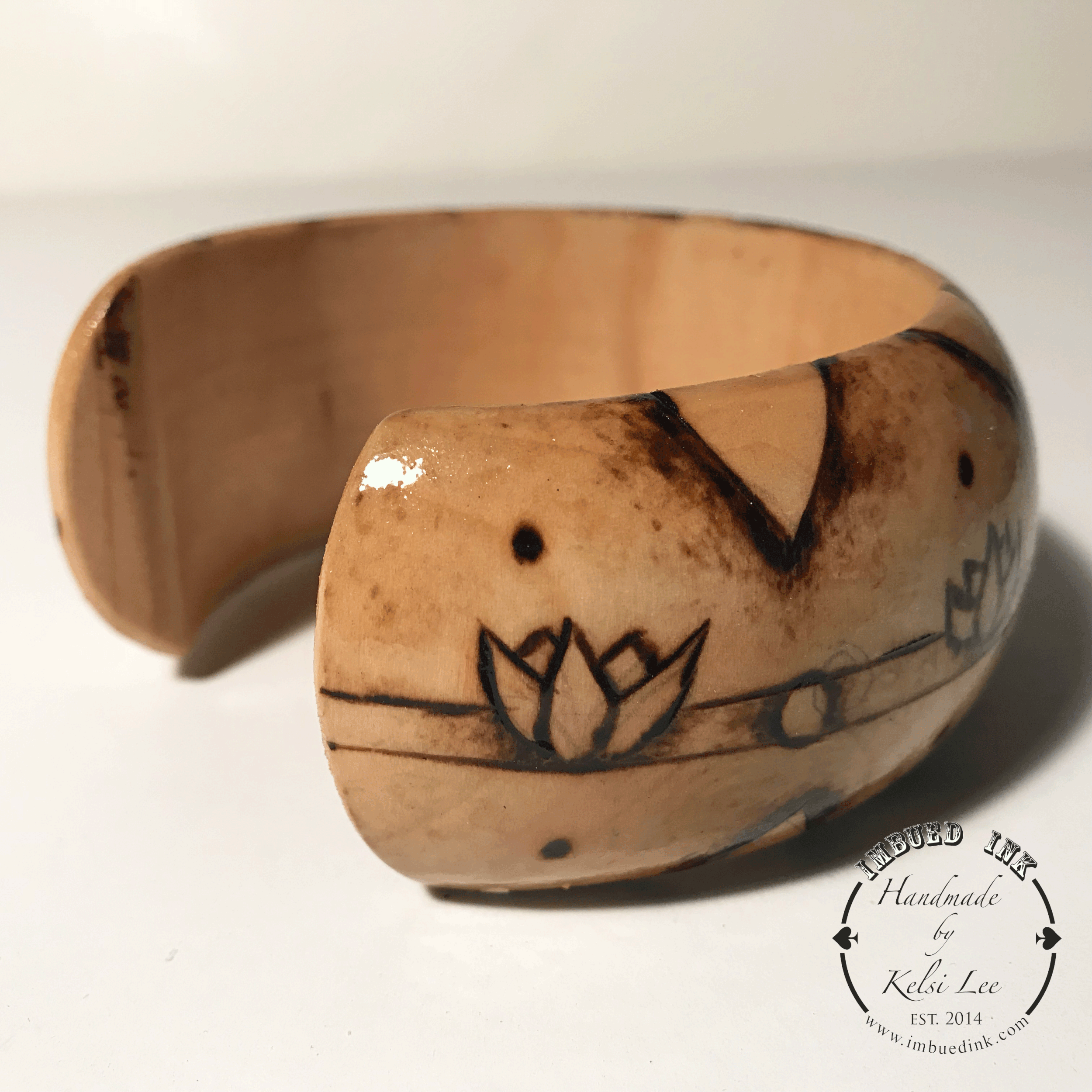 lotus-cuff.gif