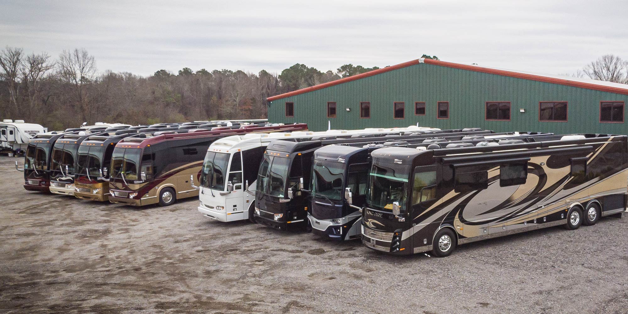 hawkins-pointe-coaches-check-in.jpg