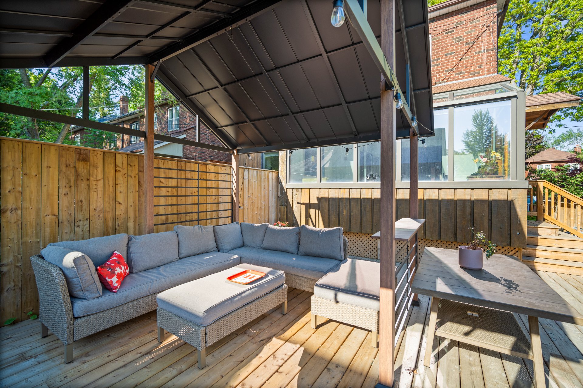 340 Armadale Ave (60).jpg