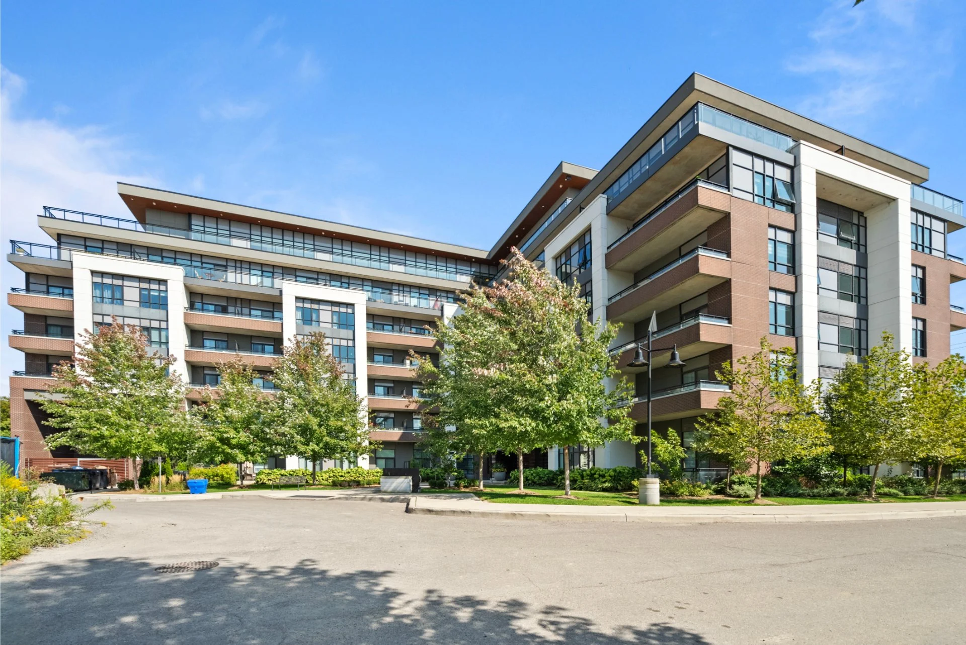 607-1 Neighbourhood Lane (2).jpg