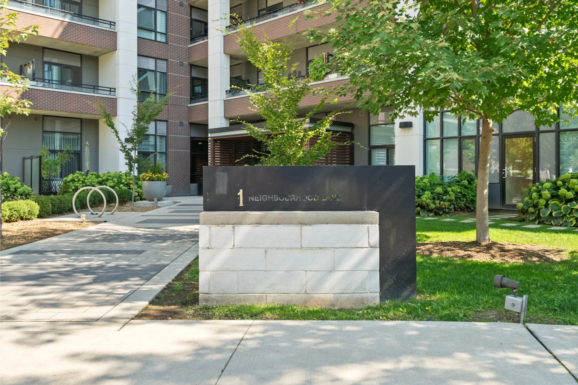 607-1 Neighbourhood Lane (4).jpg