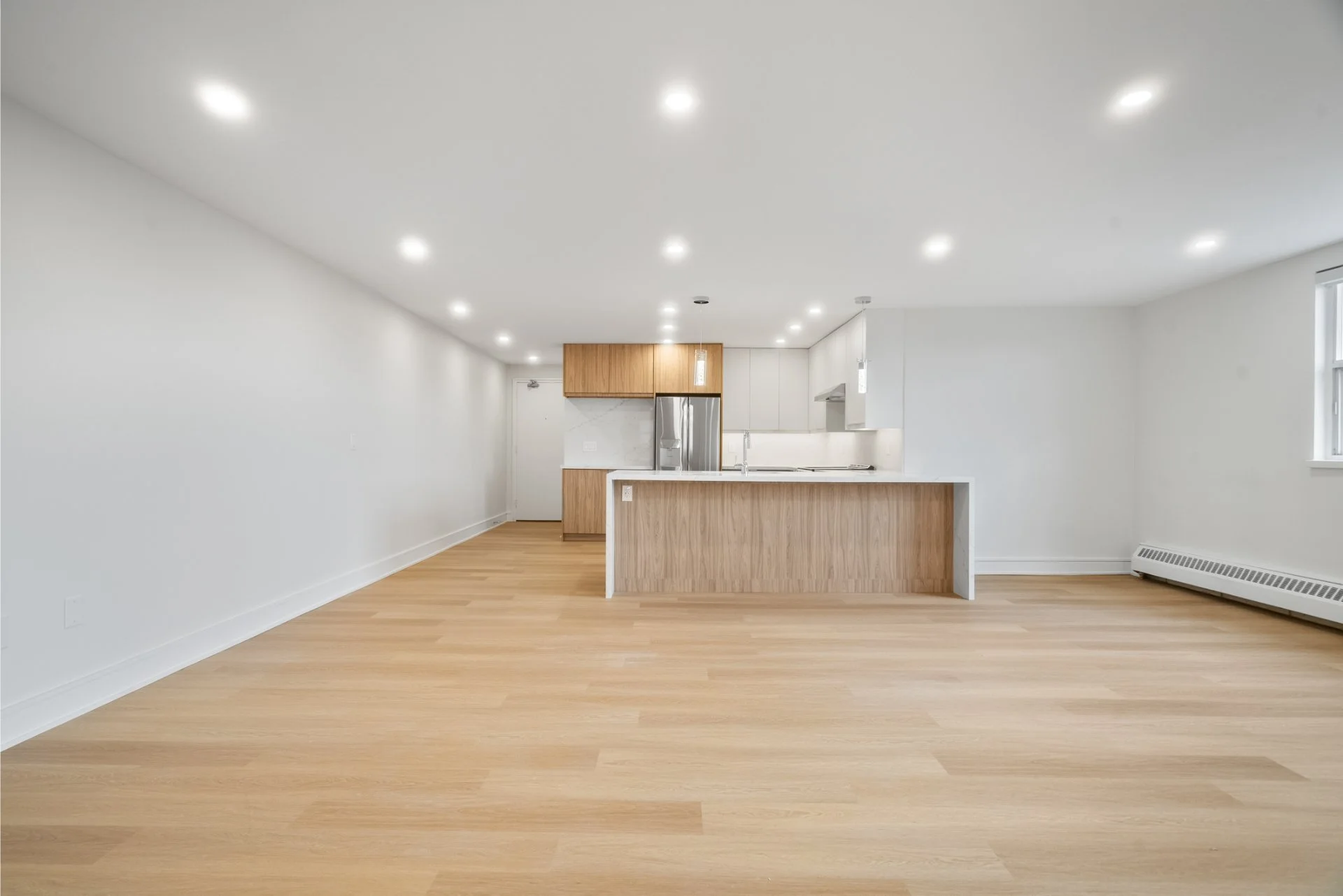 606-10 Fontenay Ct (15).jpg