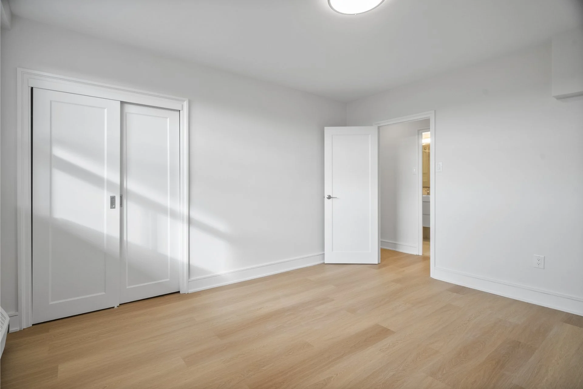 606-10 Fontenay Ct (24).jpg