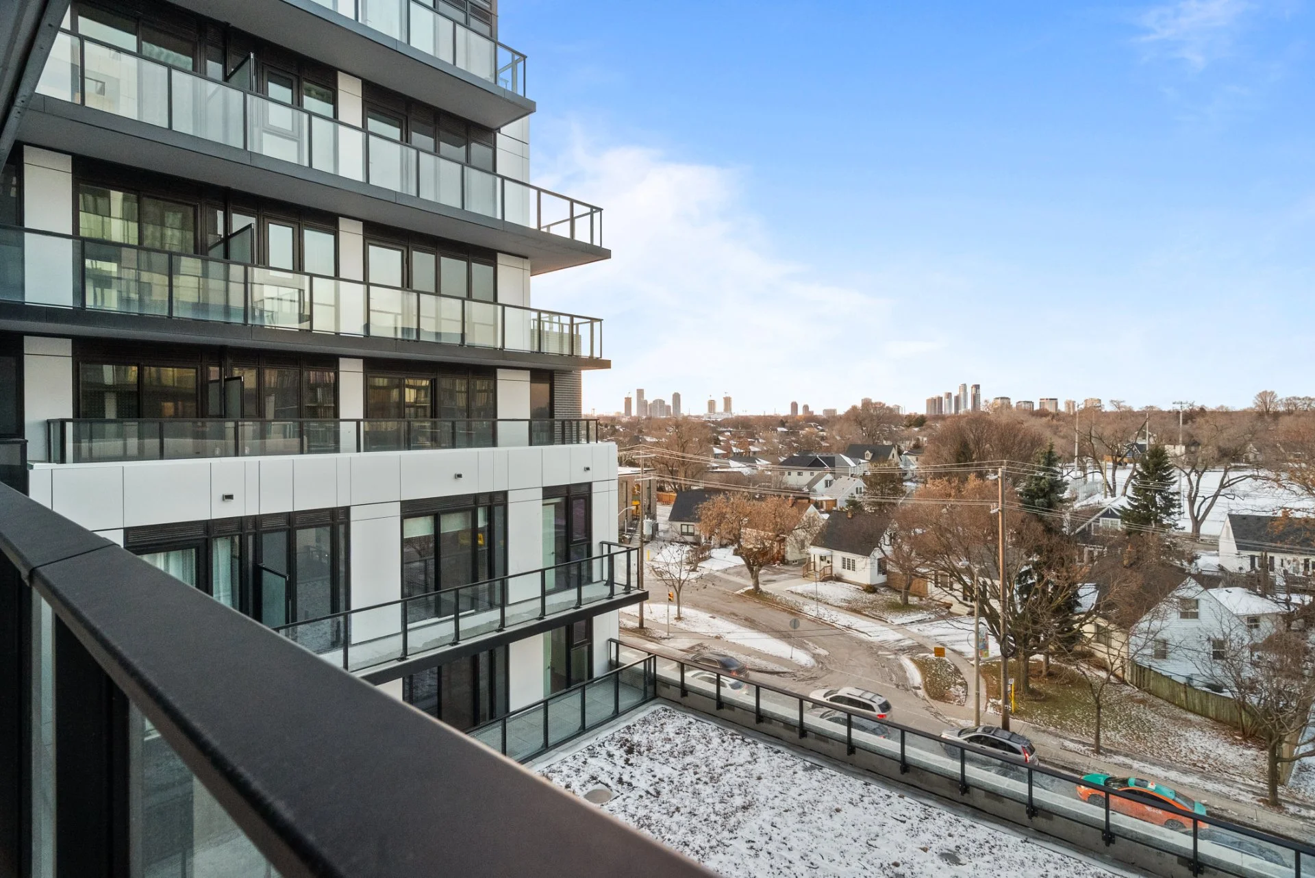 602-801 The Queensway Ave (19).jpg