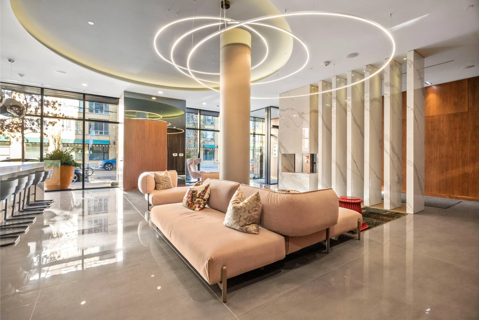 1075 Queen St E (21).jpg