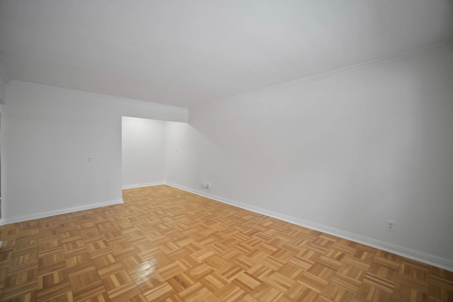 206-165 Balliol St (6).jpg