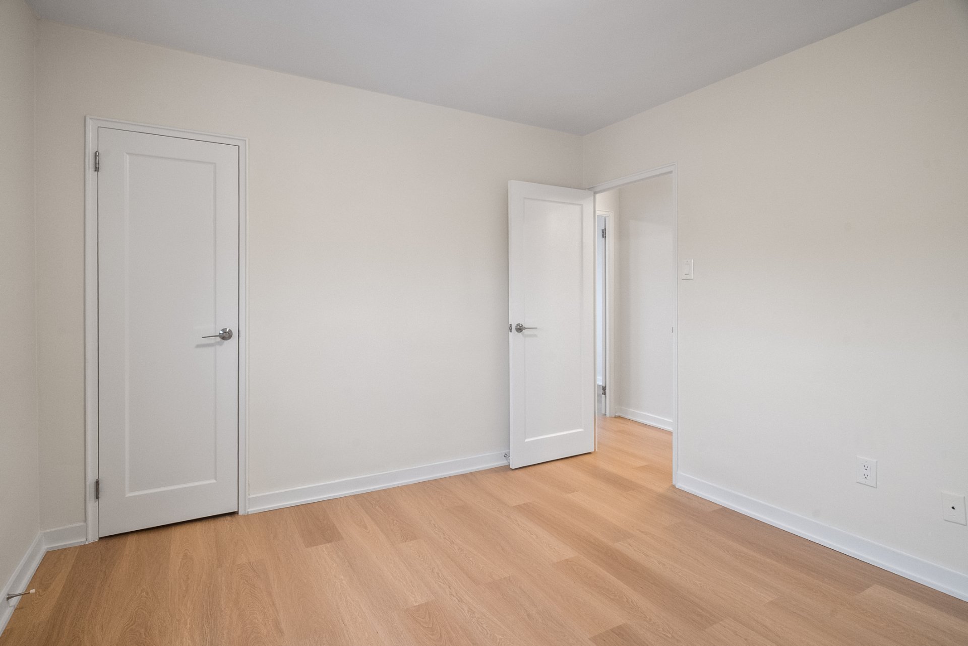 612-10 Fontenay Ct (9).jpg