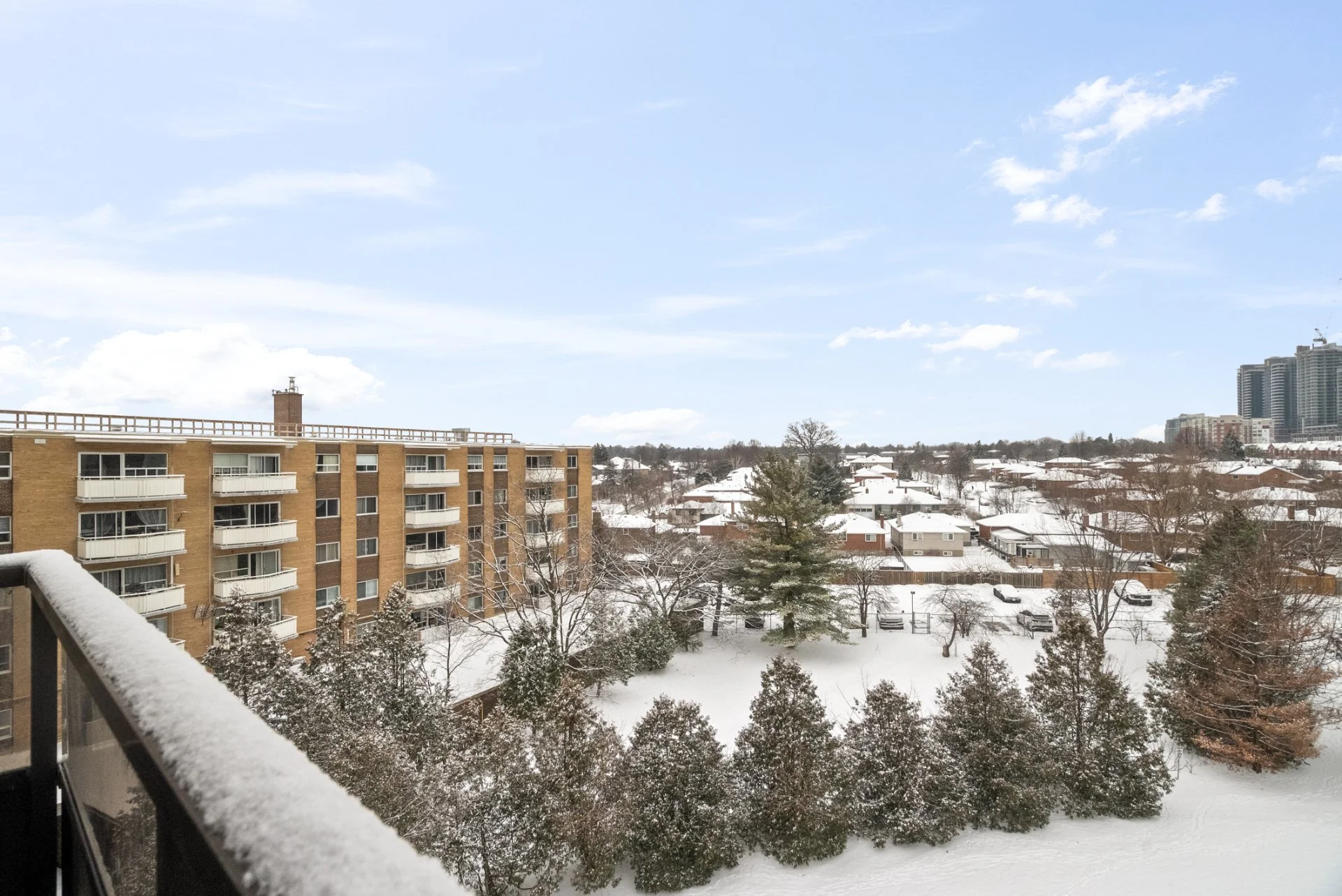 612-10 Fontenay Ct (15).jpg