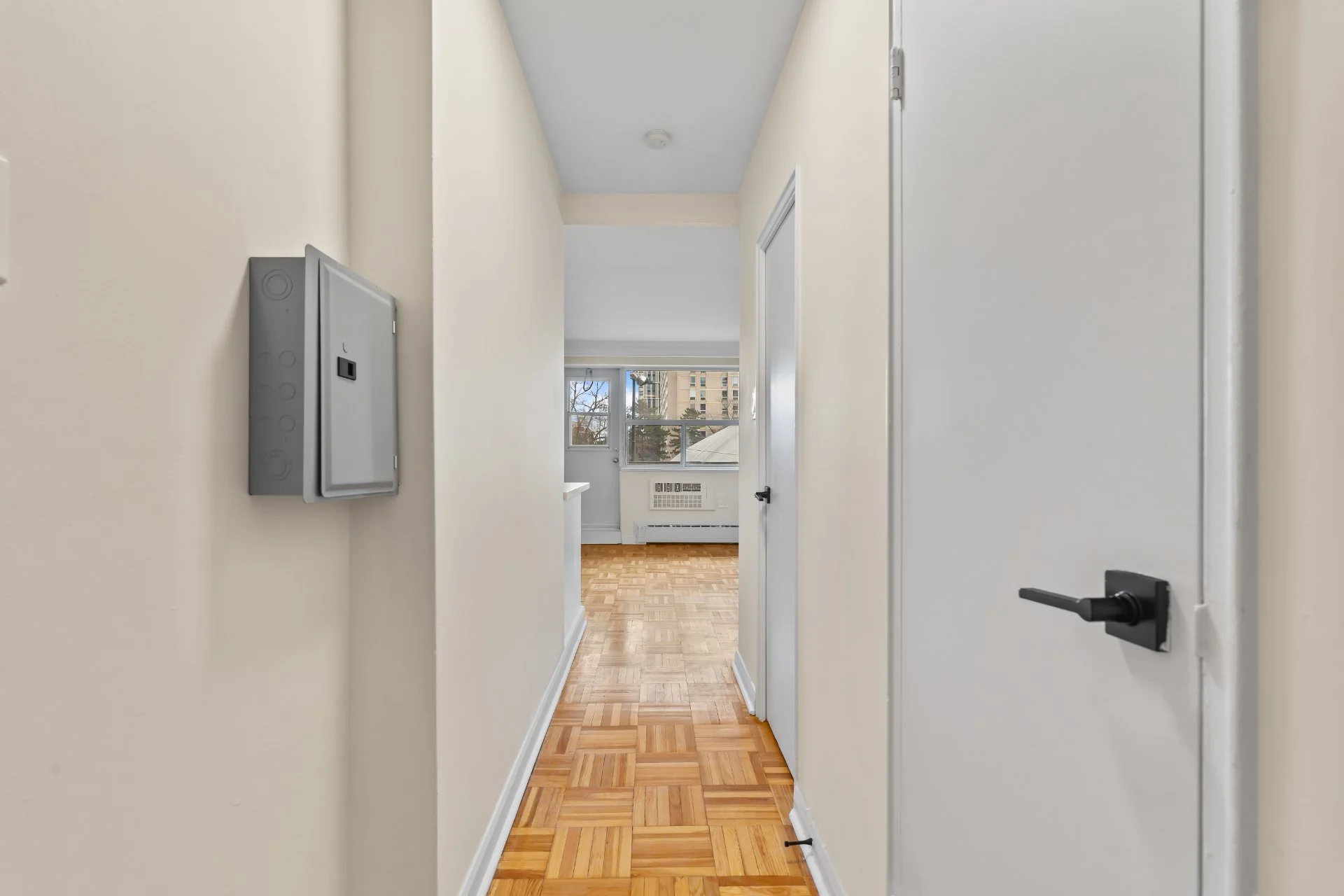 301-165 Balliol St (2).jpg