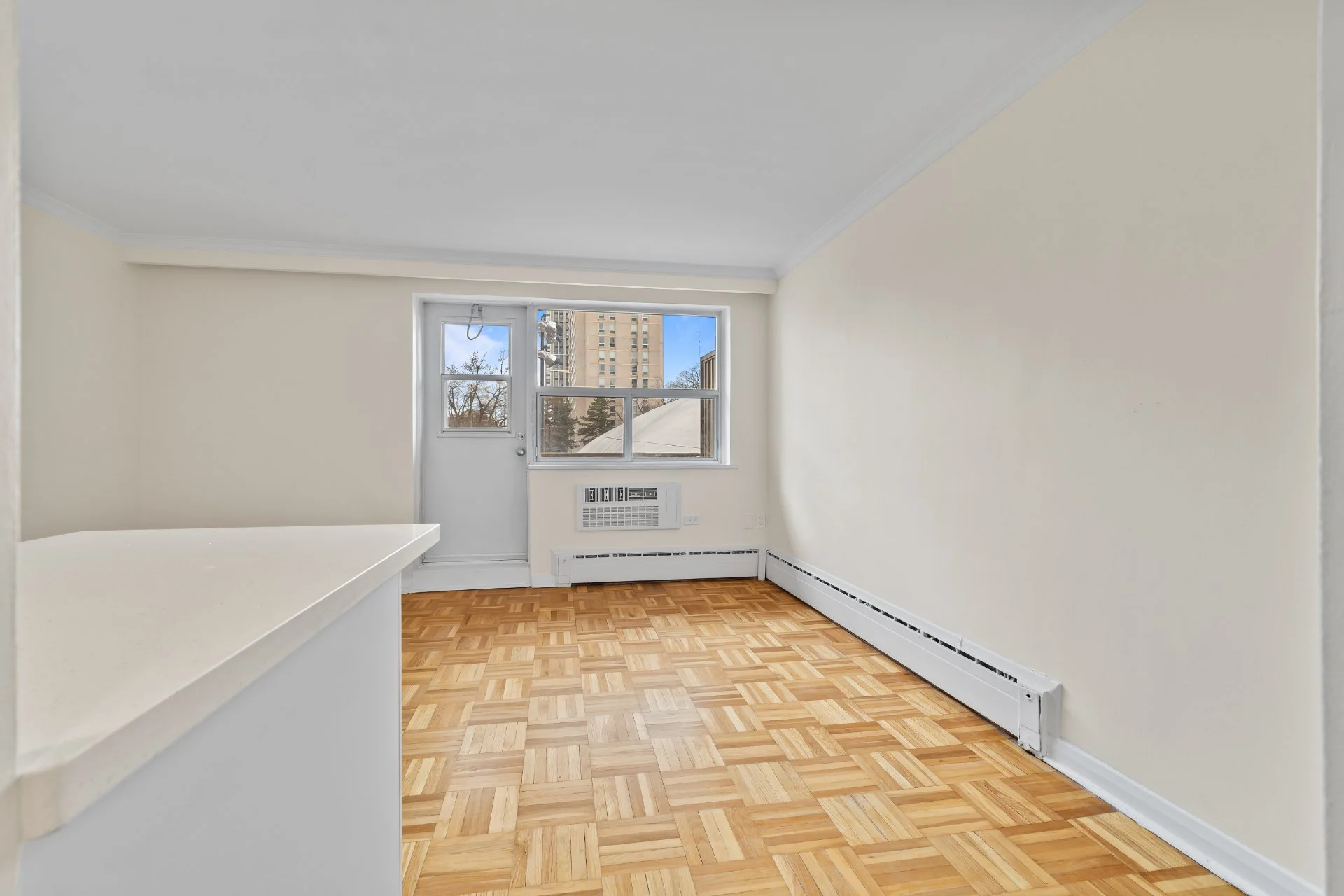 301-165 Balliol St (5).jpg