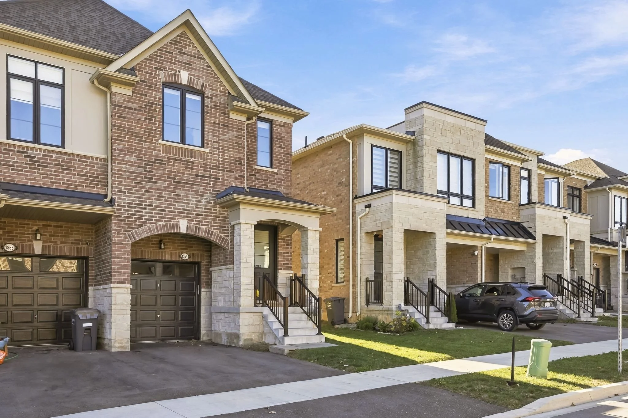 1354AlmonteDrBurlington-ReidMediaAgency-002.jpg