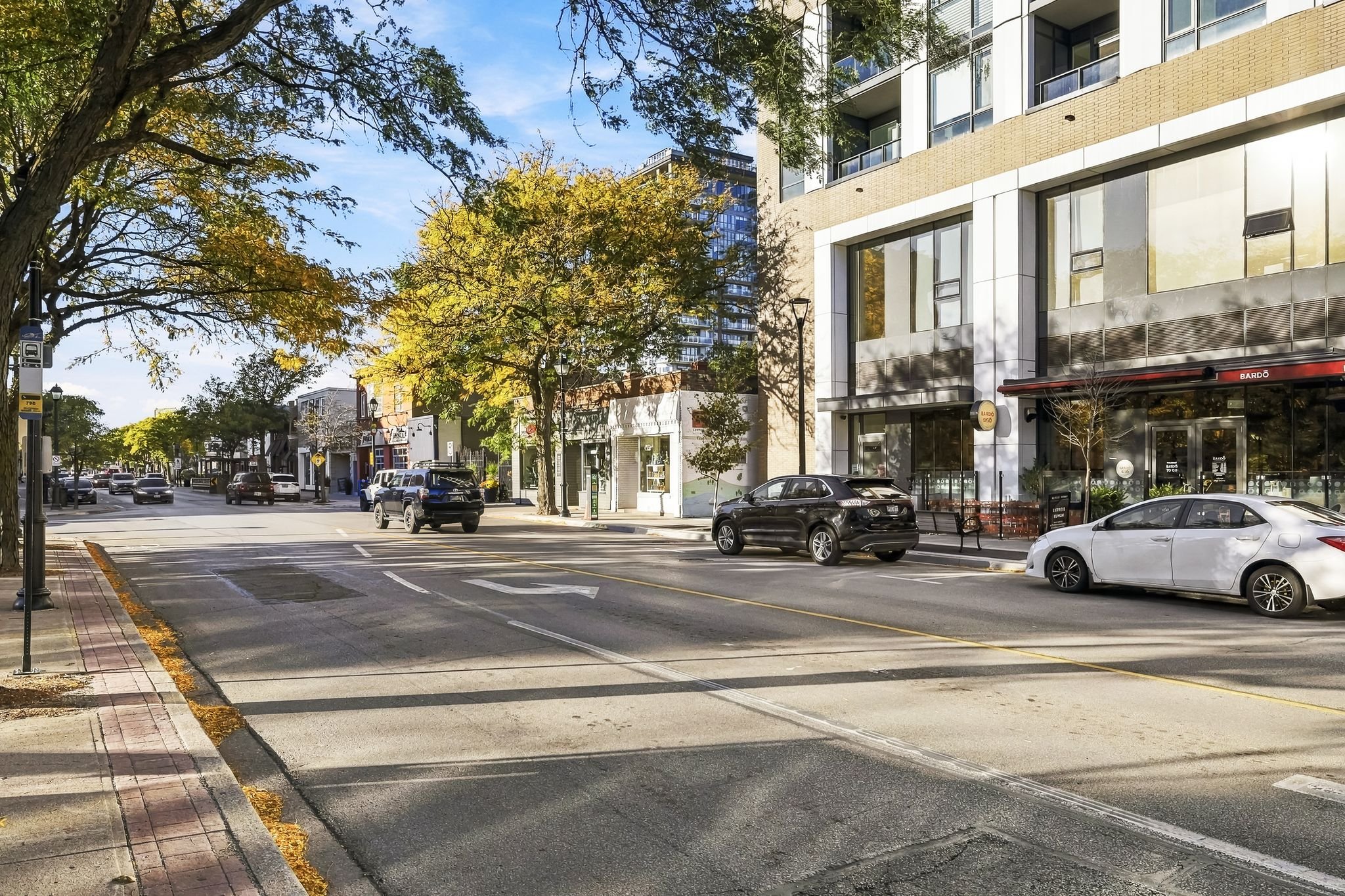 1354AlmonteDrBurlington-ReidMediaAgency-062.jpg