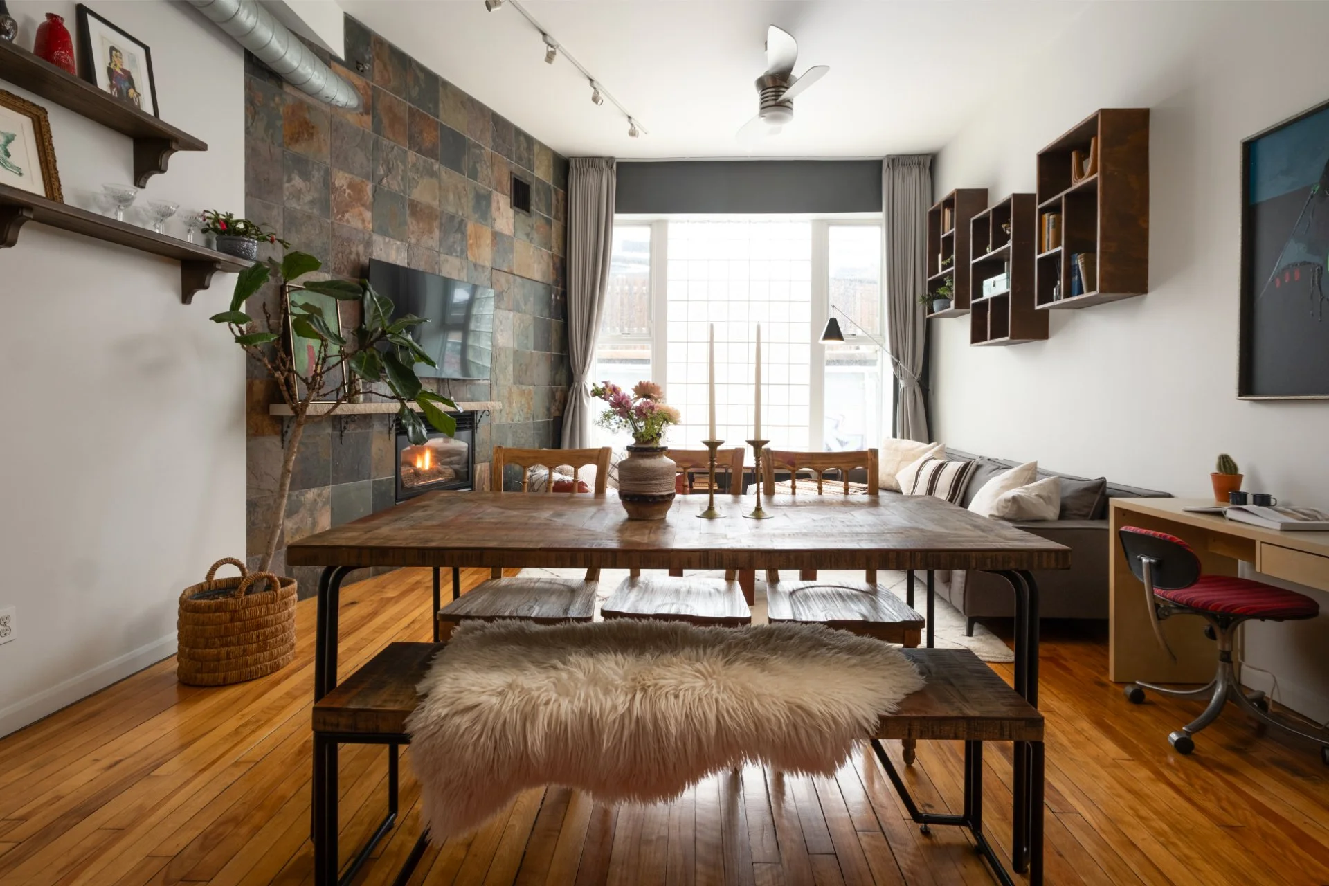 105-670 Richmond St W 19.jpg
