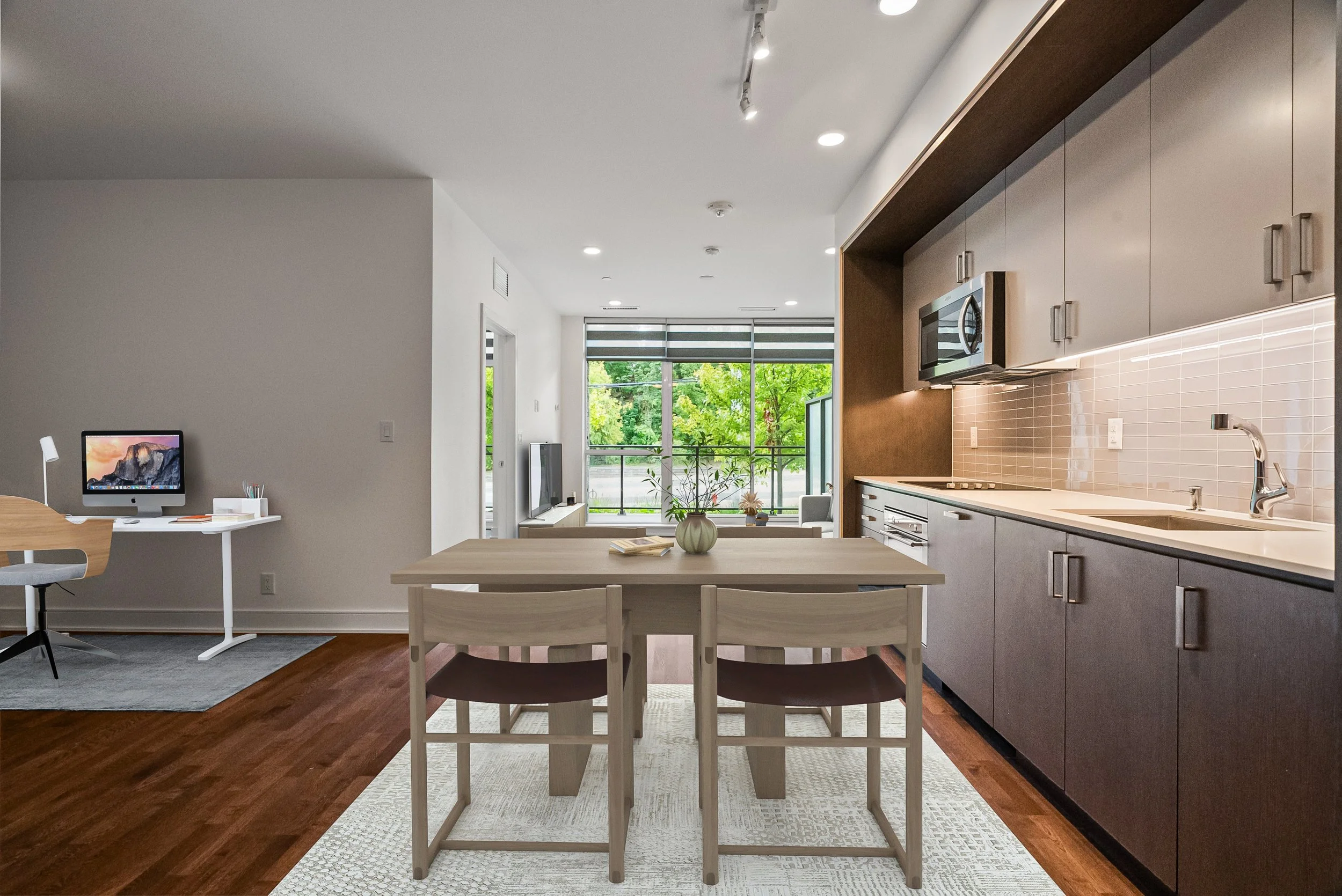 G28-1575 Lake Shore Rd W (11) (1).jpg