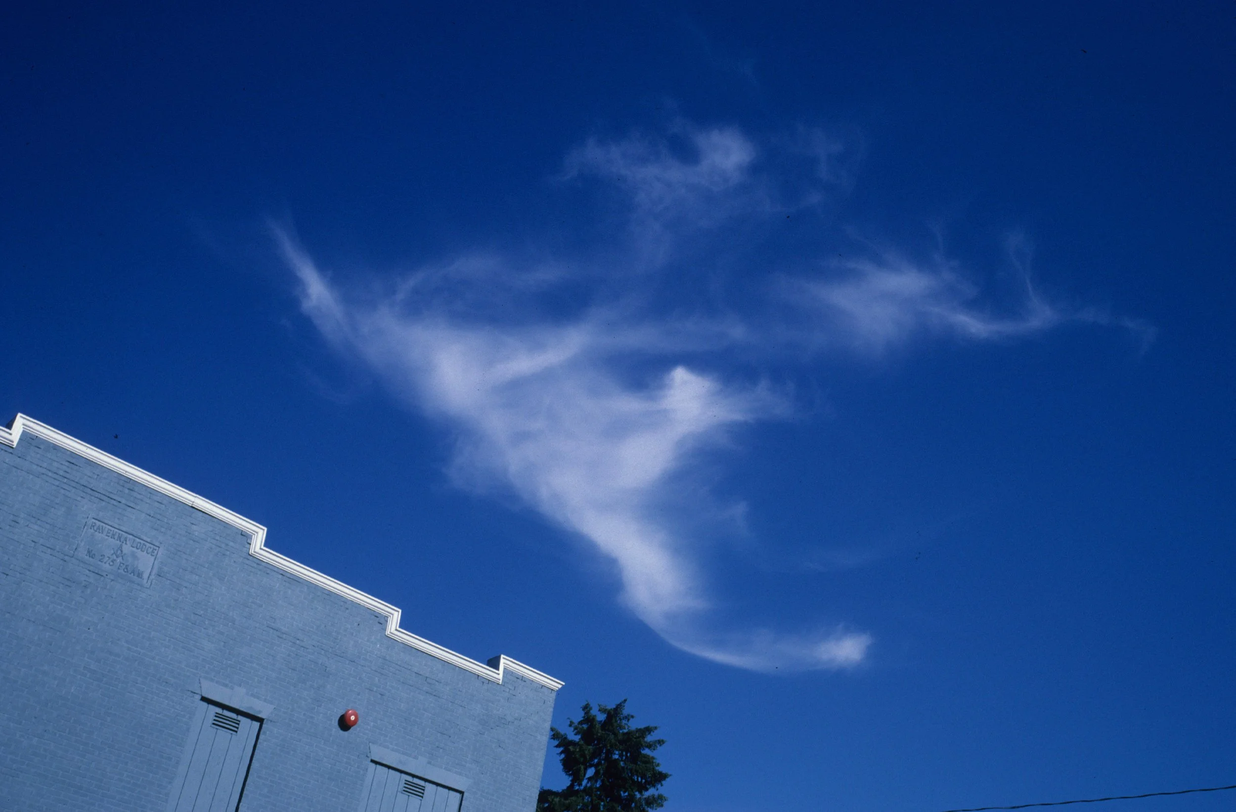 Jagged Bldg with Cloud.jpg