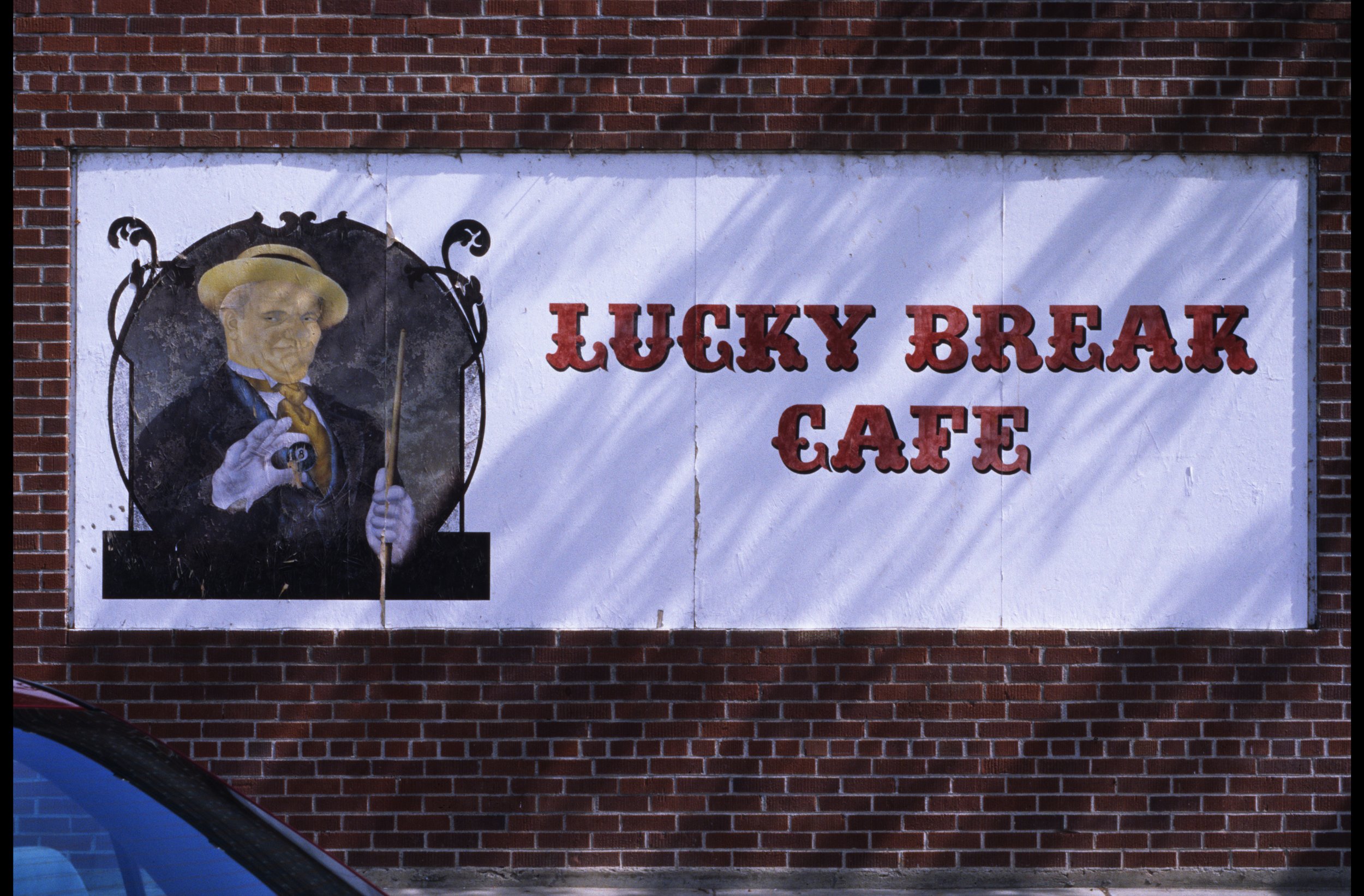 Lucky Break Cafe