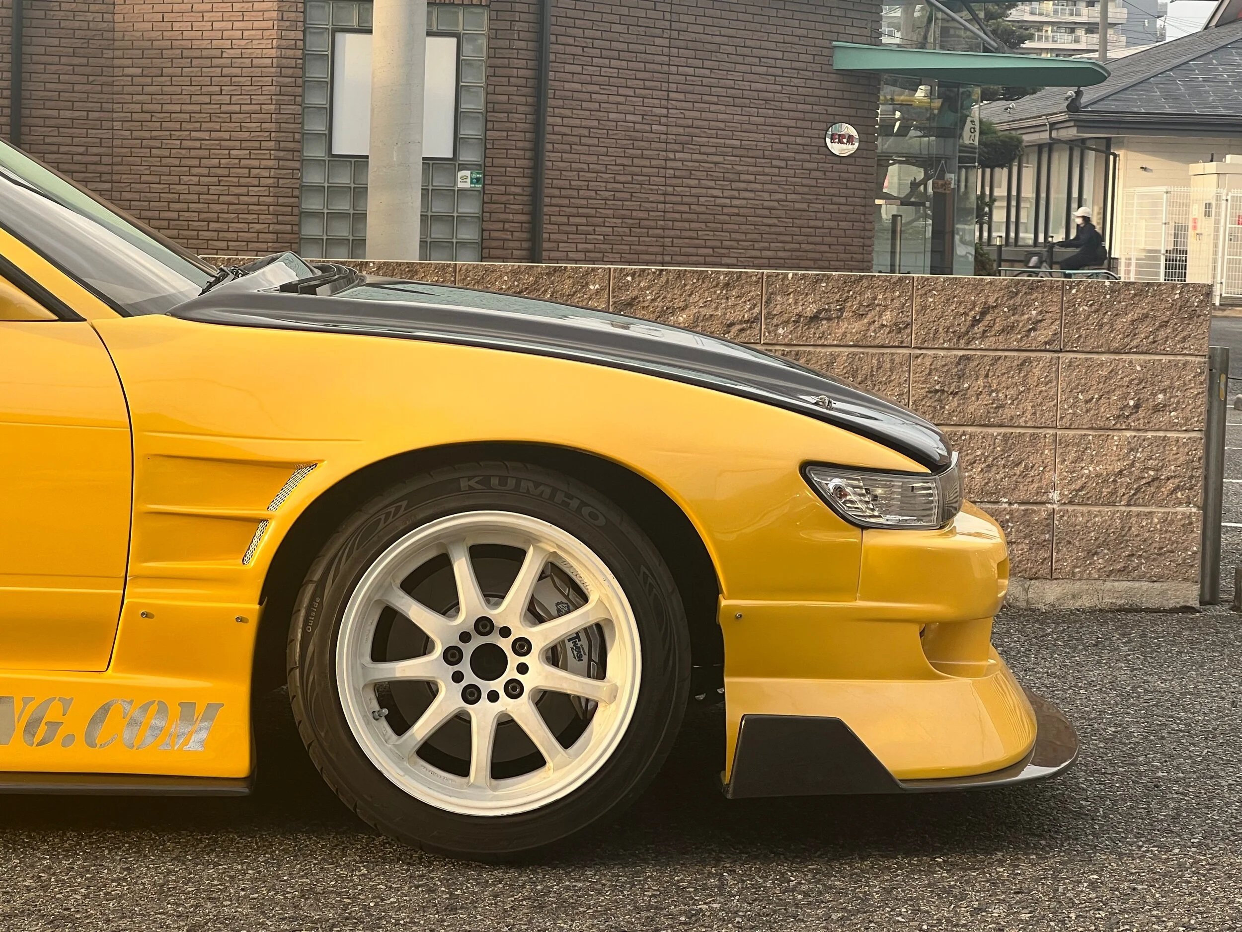 9CAA6FC8-43C7-4532-9749-8010C13D52F5