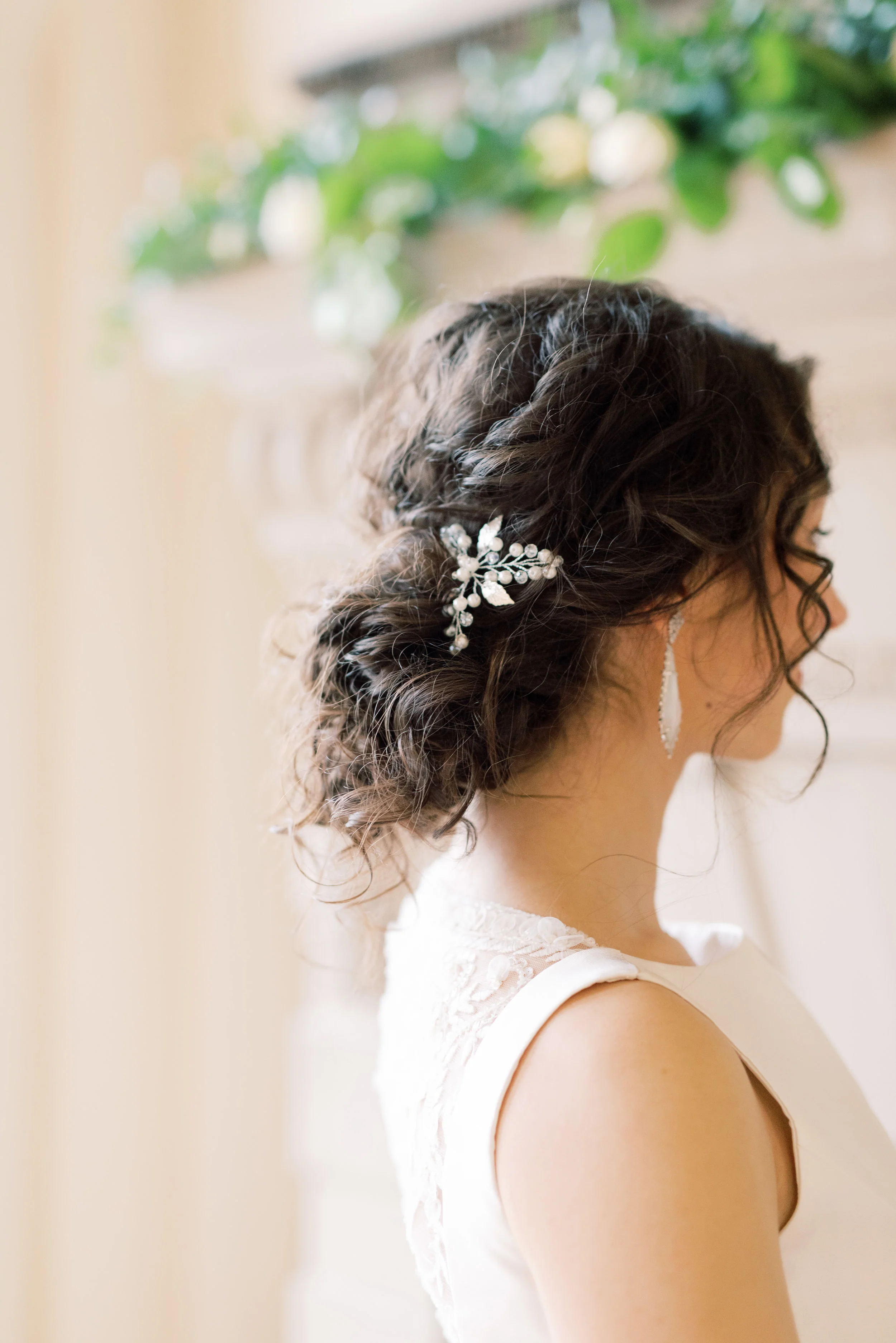 We love how romantic these soft curls look for our bride on her romantic and classic wedding day for their french inspired green and white Cairnwood Estate wedding