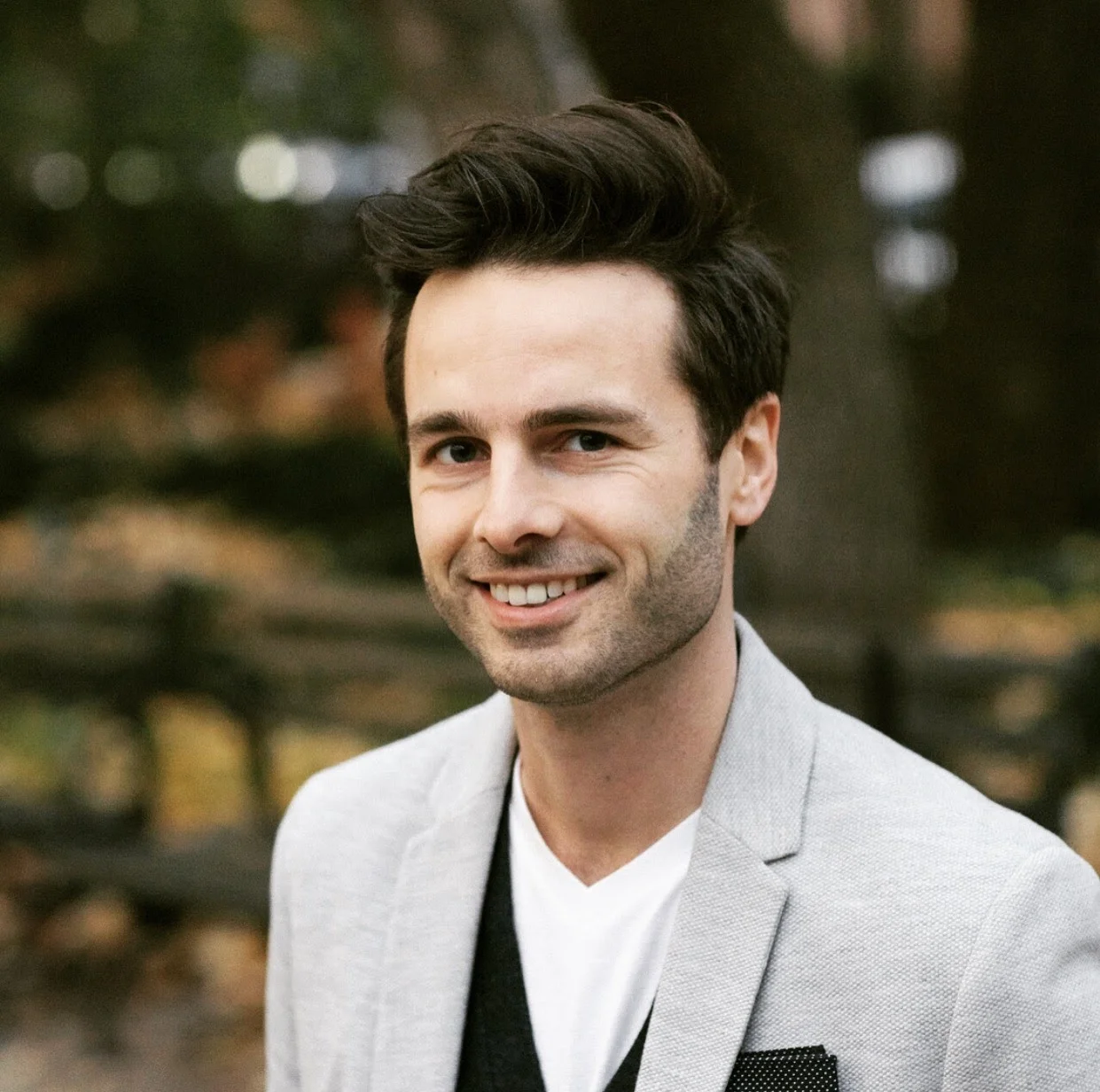 Thomas Rush, Headshot.jpg