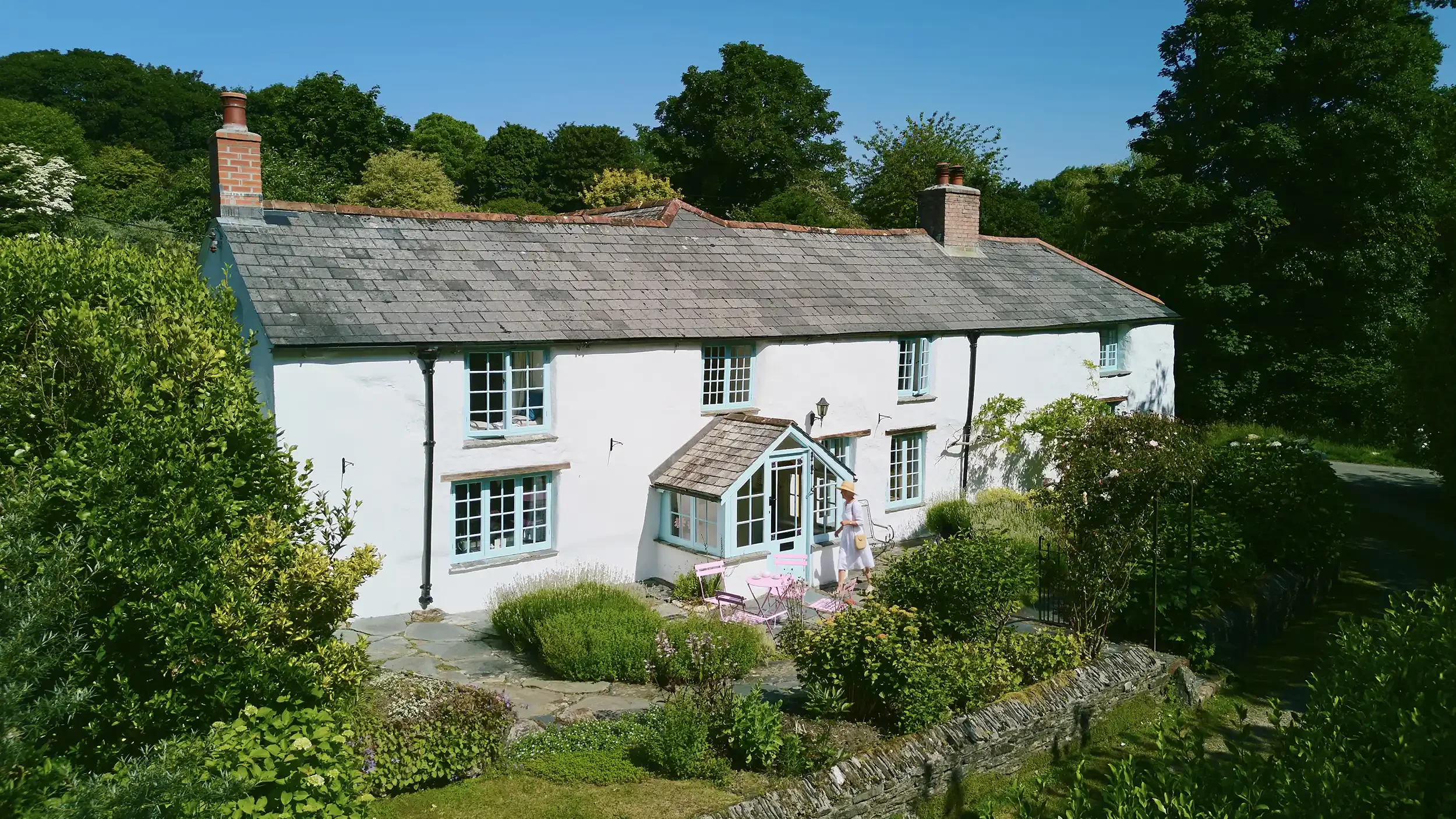 bridge-cottage-garden-house-landscape-architecture-residential-cornwall-UK-bridle-2.webp