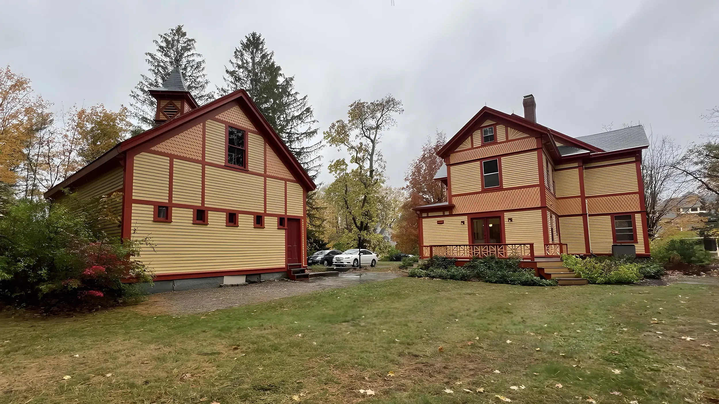 carriage-house-landscape-architecture-residential-acton-ma-bridle-2.webp
