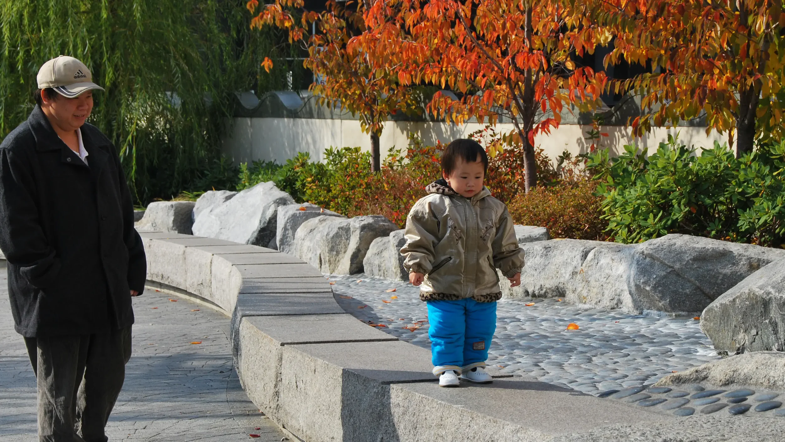 chinatown-park-landscape-architecture-rose-kennedy-greenway-boston-bridle-7.webp