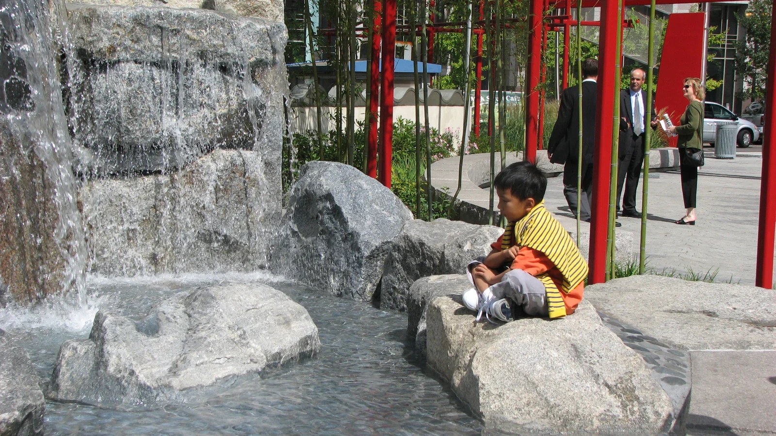 chinatown-park-landscape-architecture-rose-kennedy-greenway-boston-bridle-15.webp