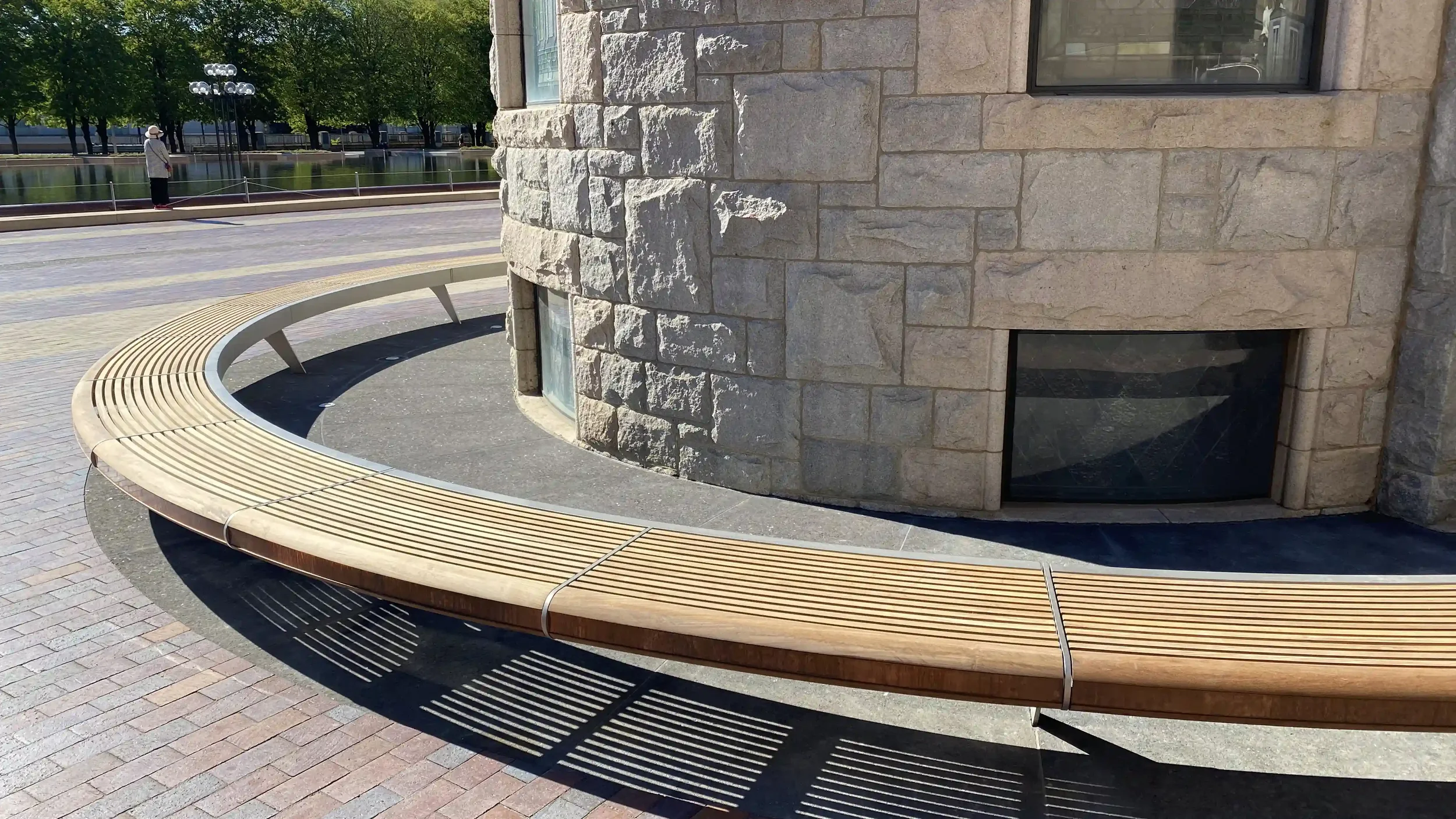 rectangles-arcs-furniture-design-landscape-architecture-urban-design-christian-science-plaza-boston-bridle-11.webp