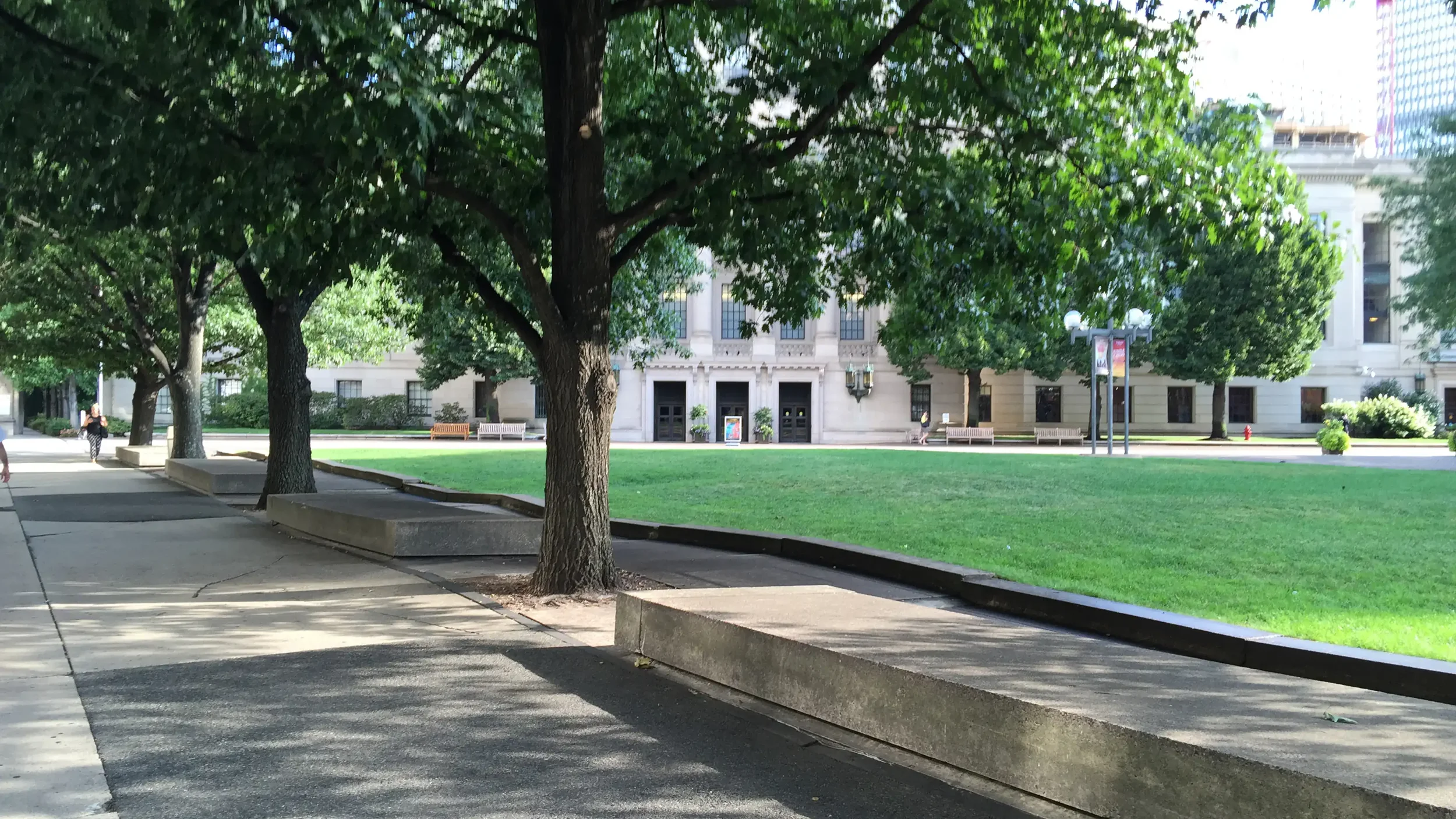 rectangles-arcs-furniture-design-landscape-architecture-urban-design-christian-science-plaza-boston-bridle-5.webp