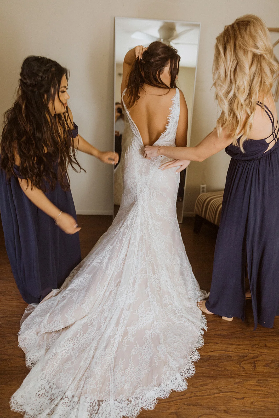 bride_dress_zipping_up.jpeg