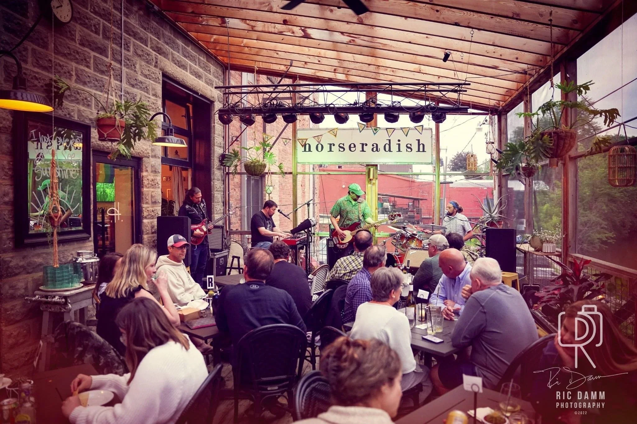 The Sunday Sessions — Horseradish Kitchen + Market Princeton, WI