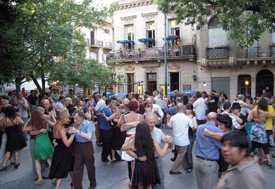 (Image: Plaza Dorrego, San Telmo, Buenos Aires)