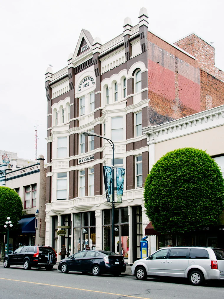 deHoog&Kierulf_victoria_architect_newengland.jpg