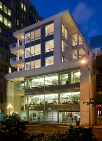deHoog&Kierulf_victoria_architect_Soma.jpg