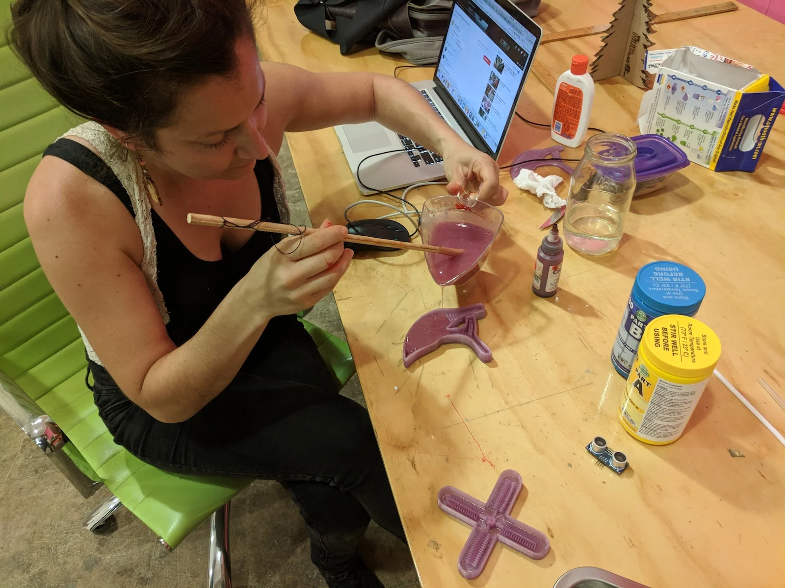 W11_silicone pour 1.jpg