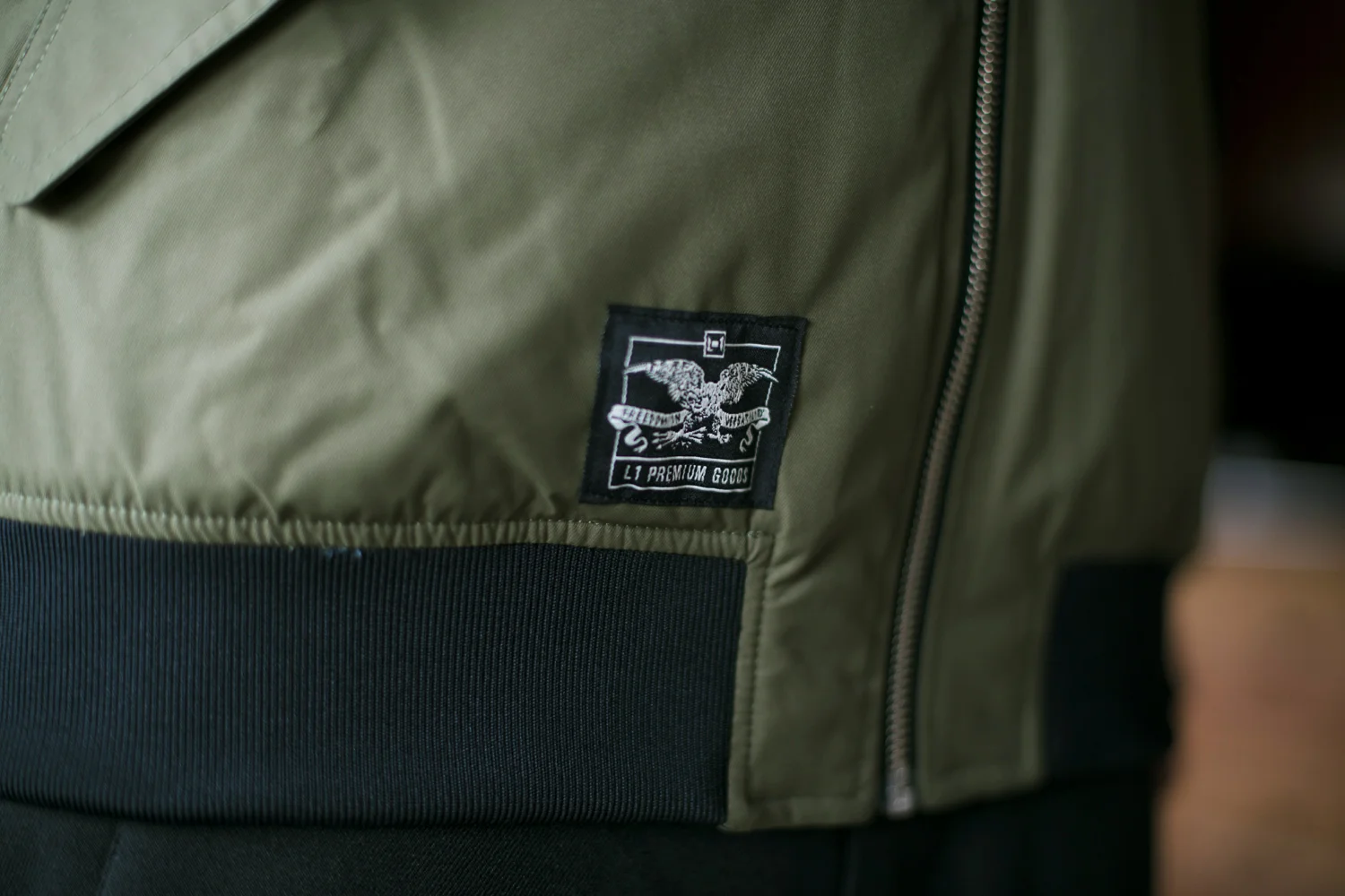 center front woven label