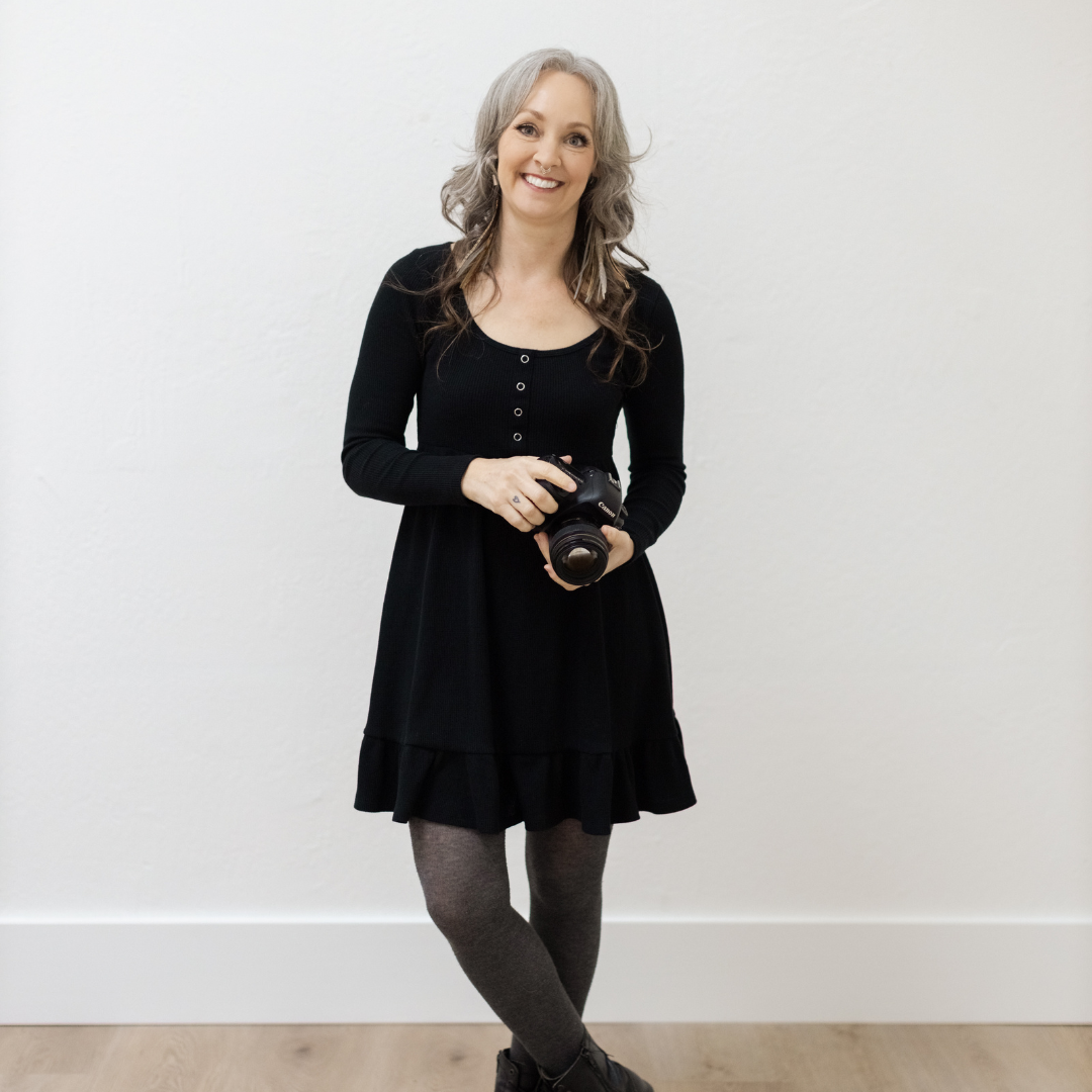 Amy Thompson Makes Brand Photography Feel Like a Deep Exhale (and a Serious Business Upgrade)