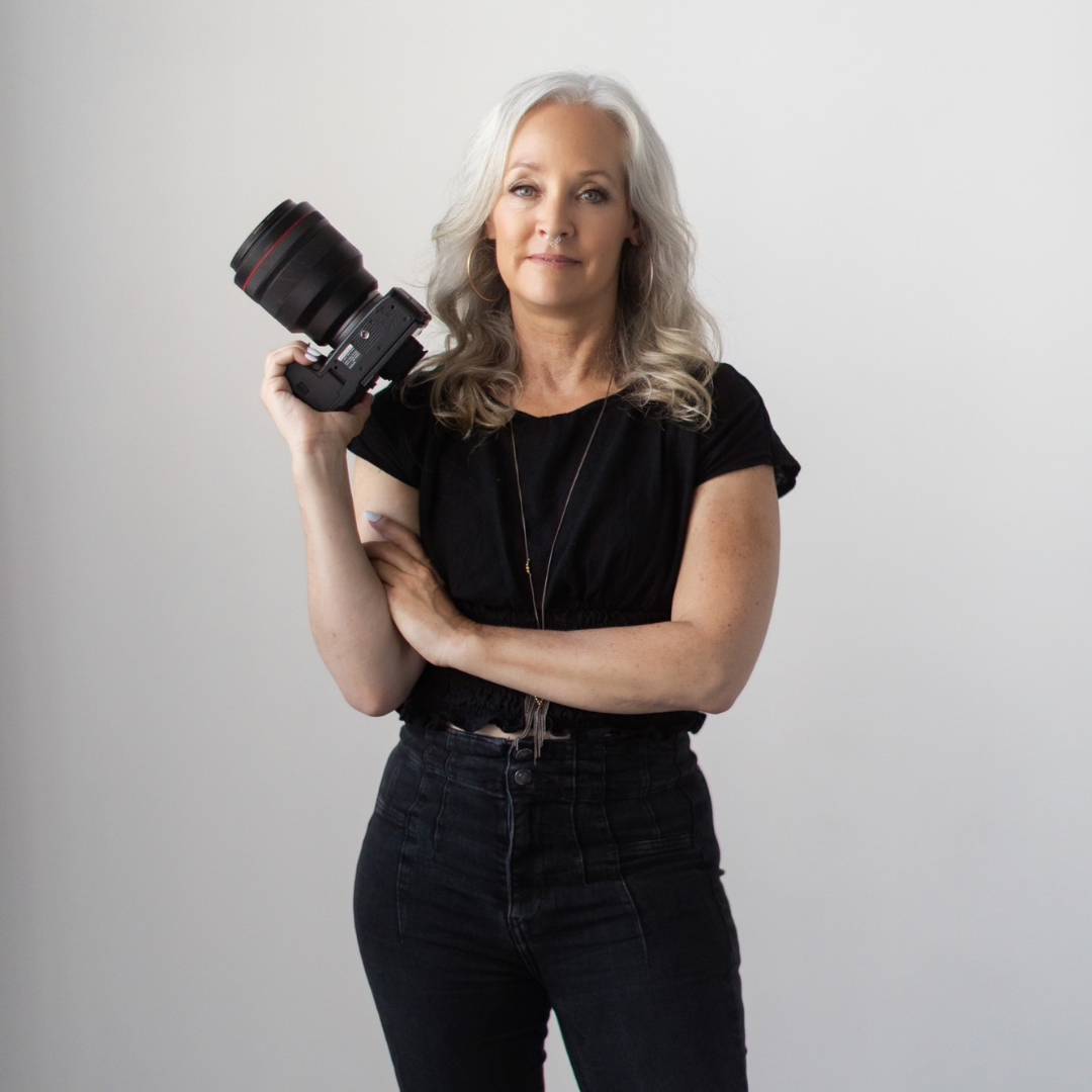 Amy Thompson Makes Brand Photography Feel Like a Deep Exhale (and a Serious Business Upgrade)