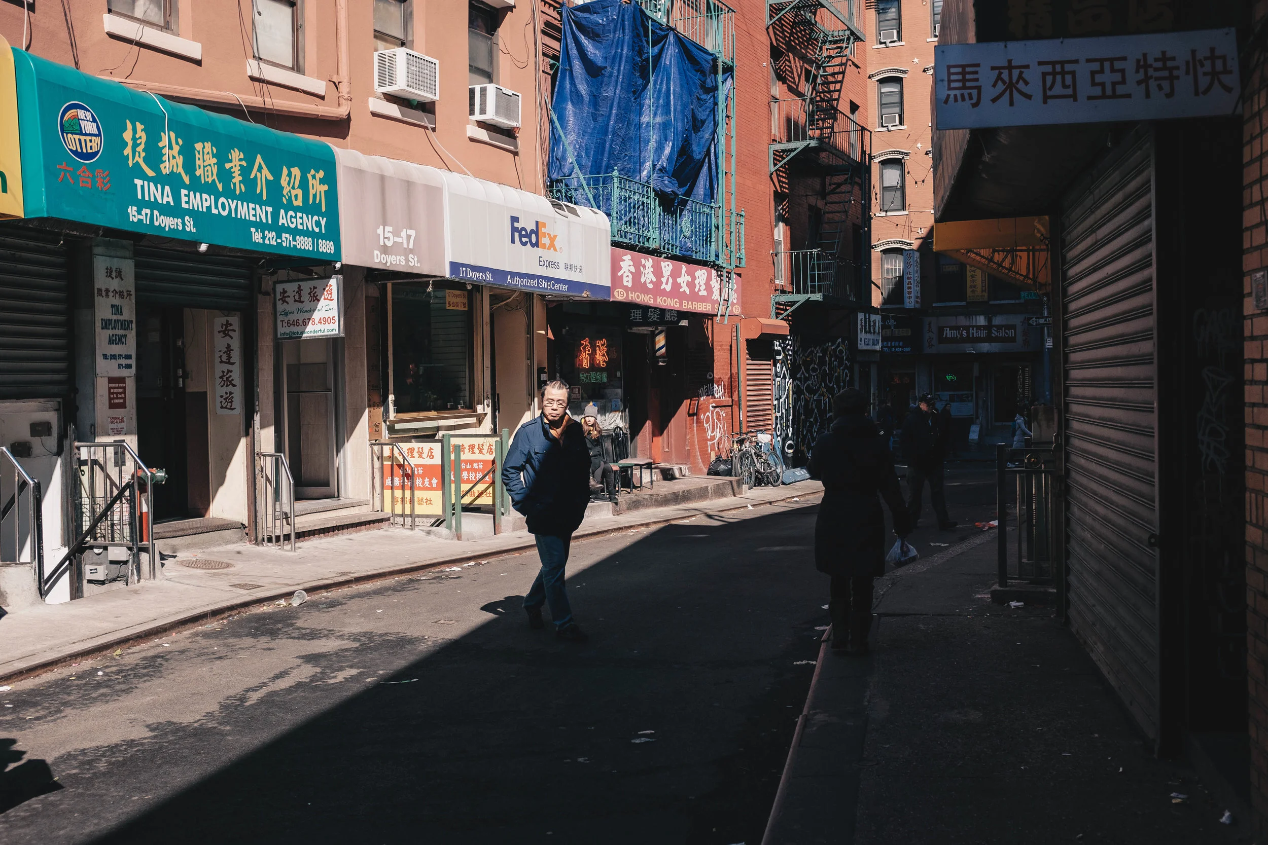Curb your enthusiasm, Doyers St (aka The Bloody Angle) in Chinatown is perhaps one of the most famous (and bloody) streets of unplanned Manhattan