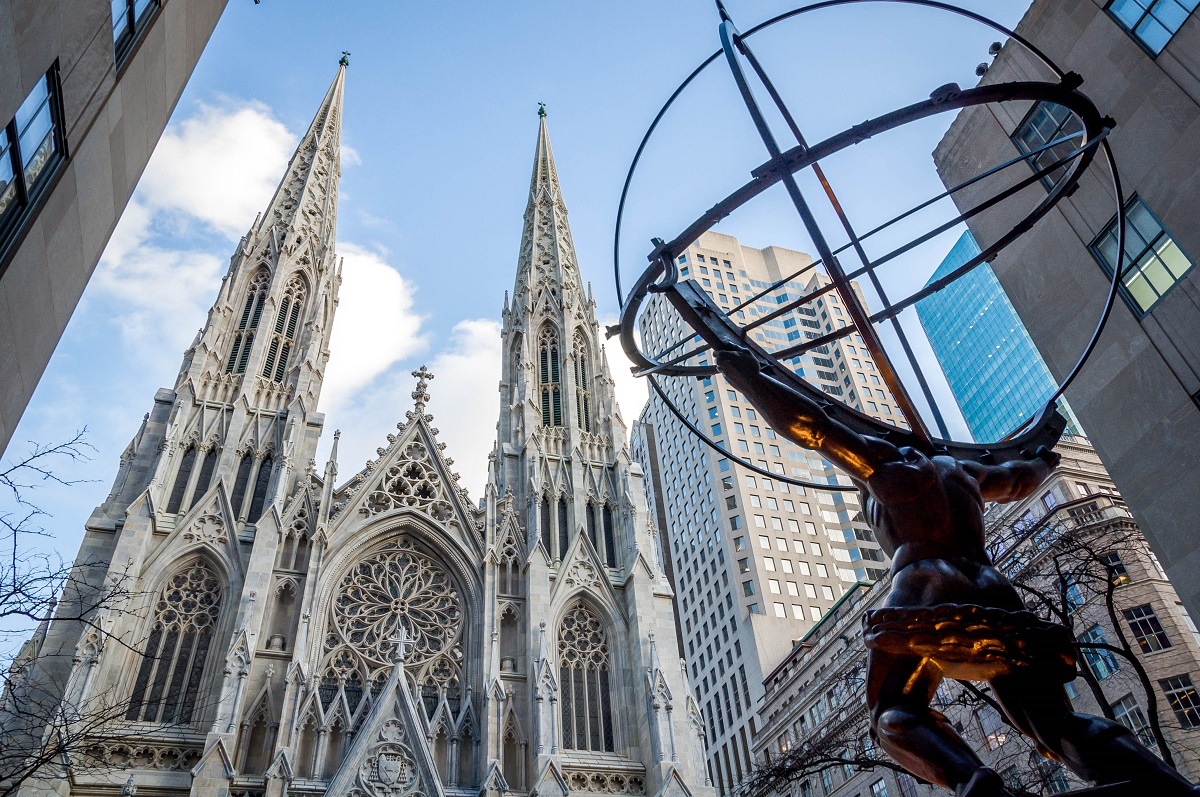 The infamous statue 'Atlas' adorns a side entrance to 30 Rock, photo from Travel Addicts