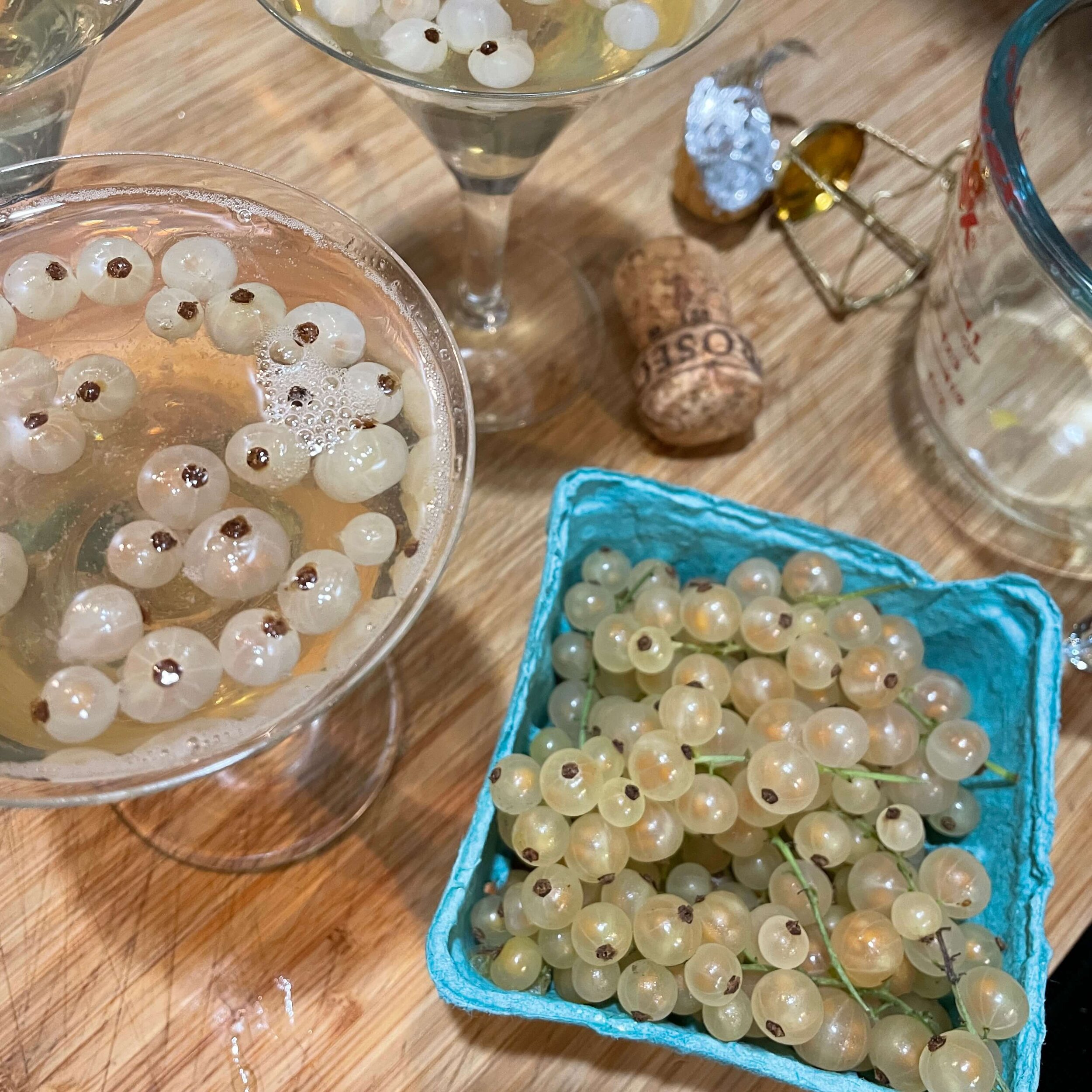 White Currant and Prosecco Gelatin 