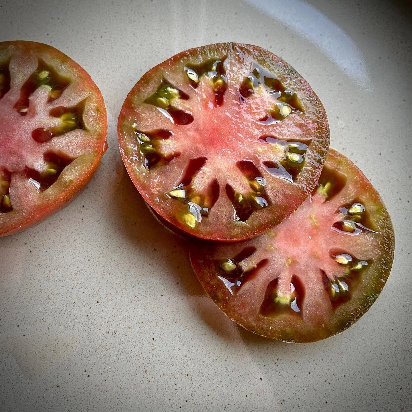Homegrown Paul Robeson tomatoes are my favorite 💚