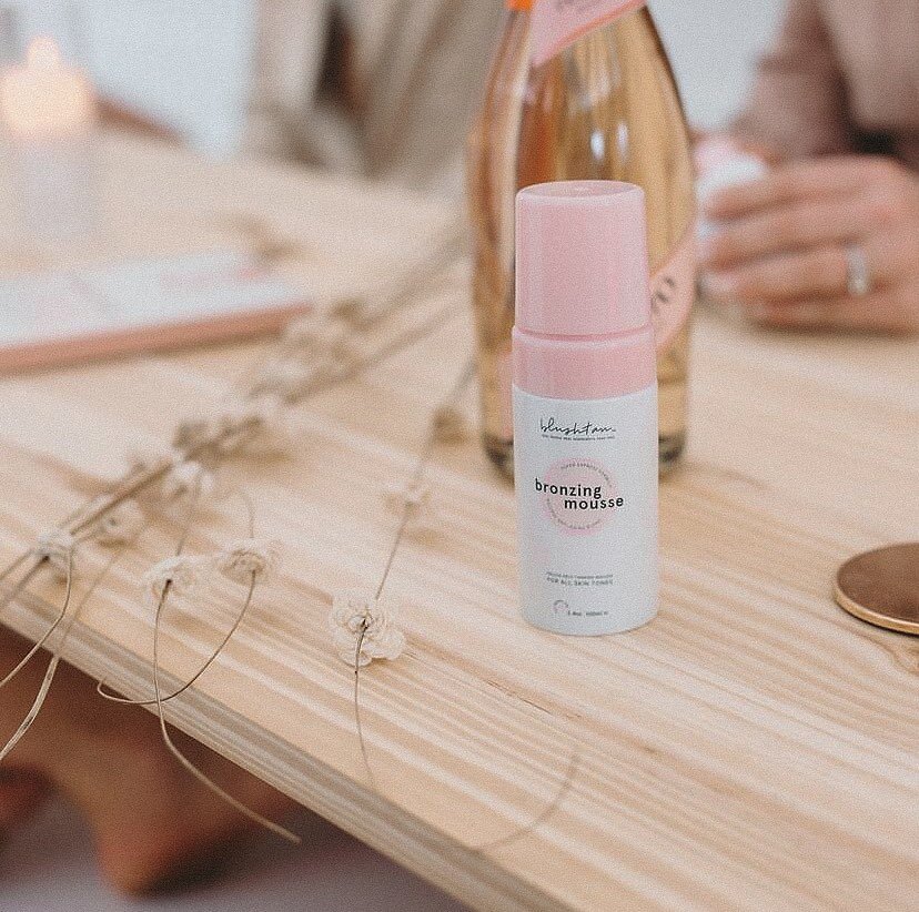 our secret (but not-so-secret) weapon to a flawless self-tan routine 😉 my bronzing mousse helps you easily achieve a sun-kissed glowing tan while hydrating your skin with anti-aging ingredients. 💗 

grab yours at blushtan.com !