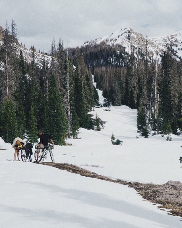 I have been daydreaming about some of my favorite tours. One I would like to relive again is a tour with @ultraromance and #lordeadam from Durango to Emporia, KS (for the 2017 DK). . 
Determined to stay away from pavement we decided to take our chanc