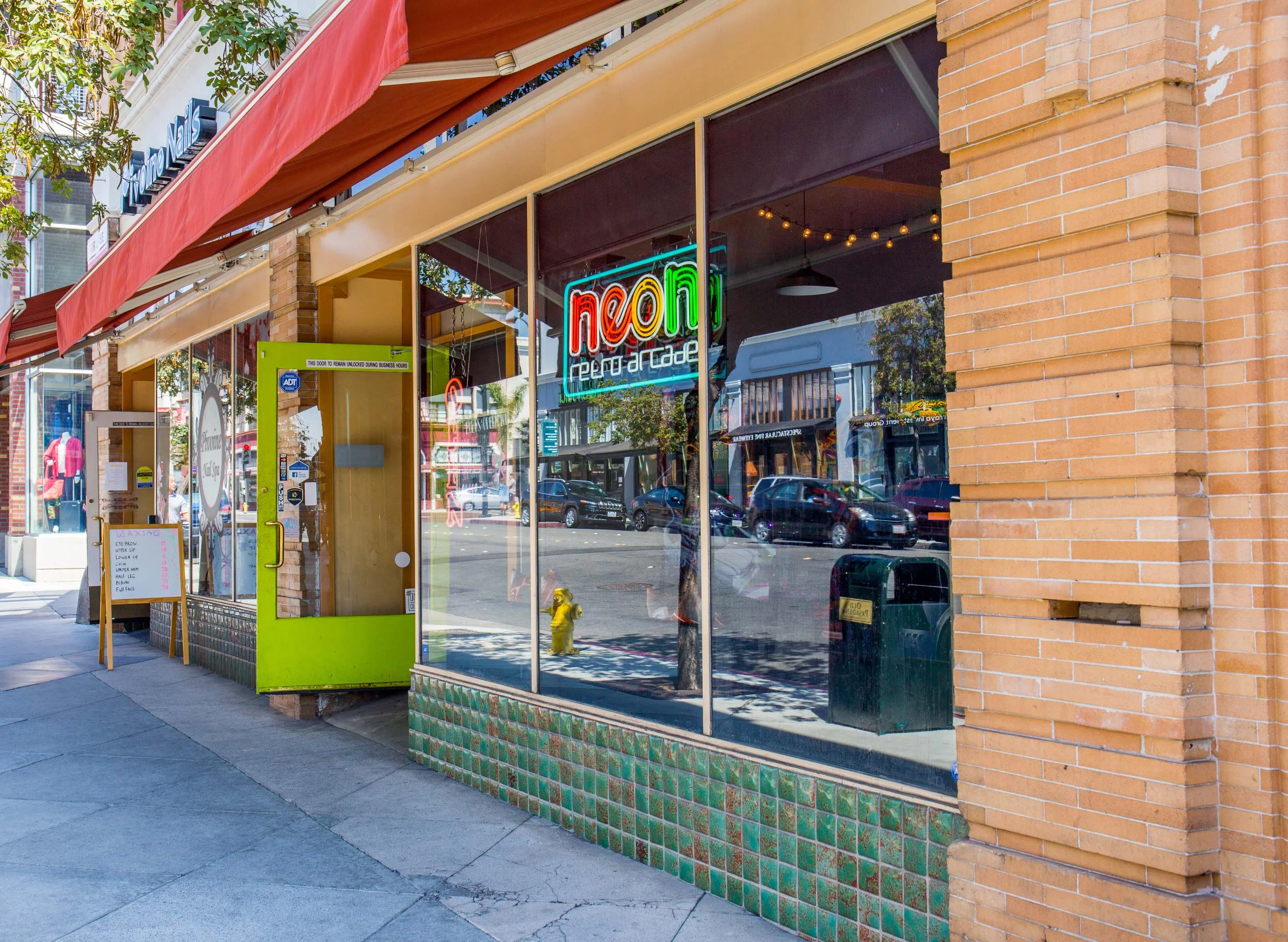 Neon Retro Arcade_Exterior.jpg