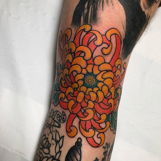 Knee for my mate @danb_tattoo thanks for sitting so well @blacklanterntattoo joshmarkstattoo@gmail.com
